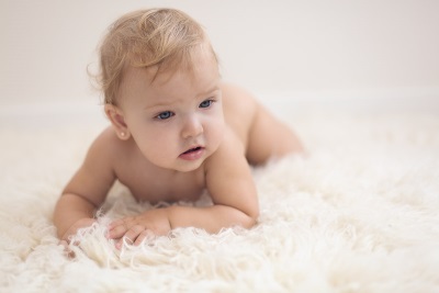 Foto de Christina Venturini niña de nuevo meses, que suave