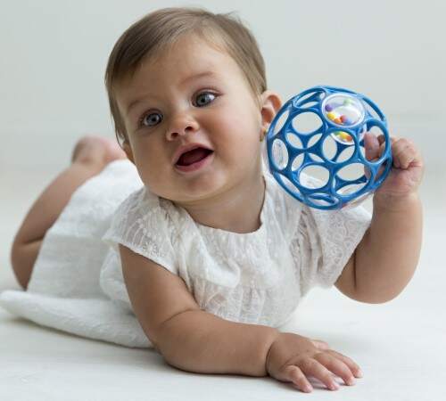  El bebé de 3 a 8 meses. La magia del juego, manos ágiles, mentes creativas.