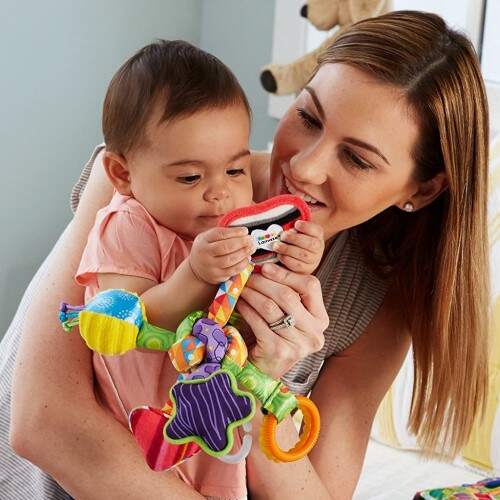 El Nudo multiactividades es el juguete favorito de los bebés y de los padres.